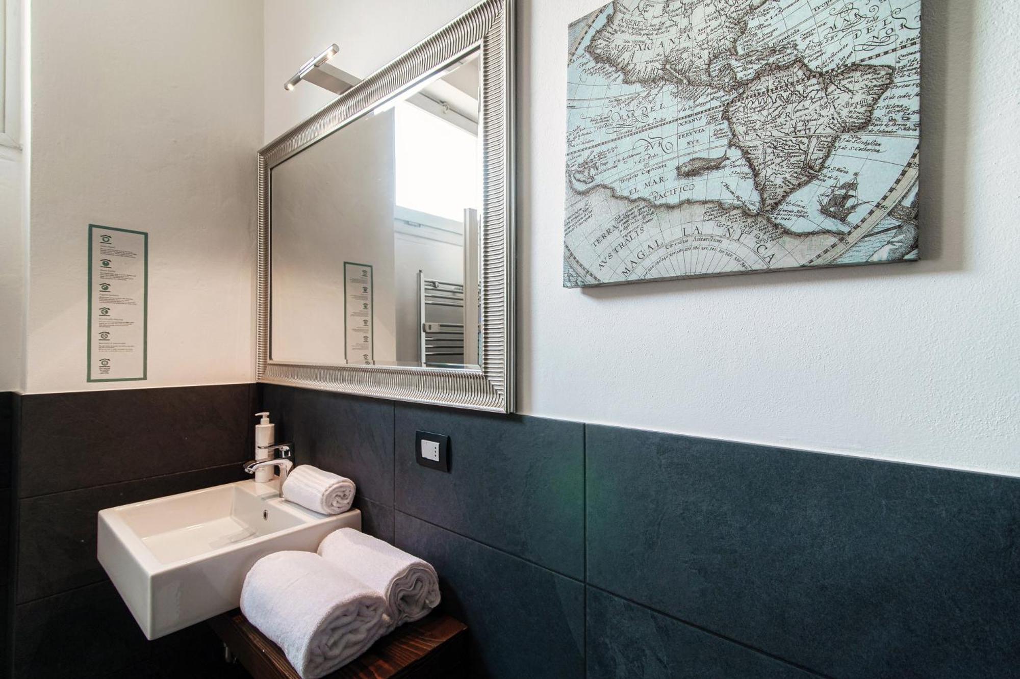 Rezzonico Suites - By Myhomeincomo Exteriör bild