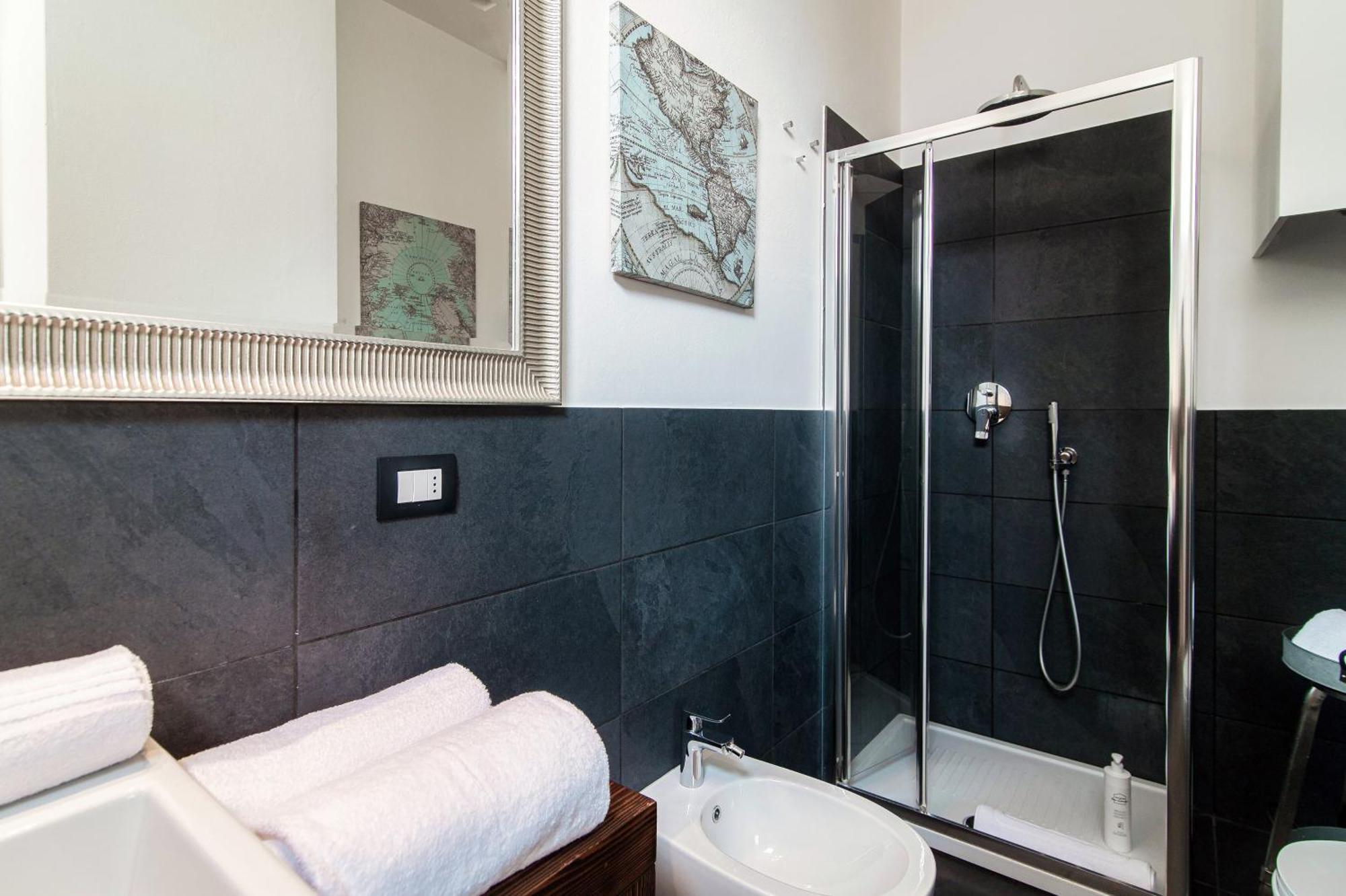 Rezzonico Suites - By Myhomeincomo Exteriör bild