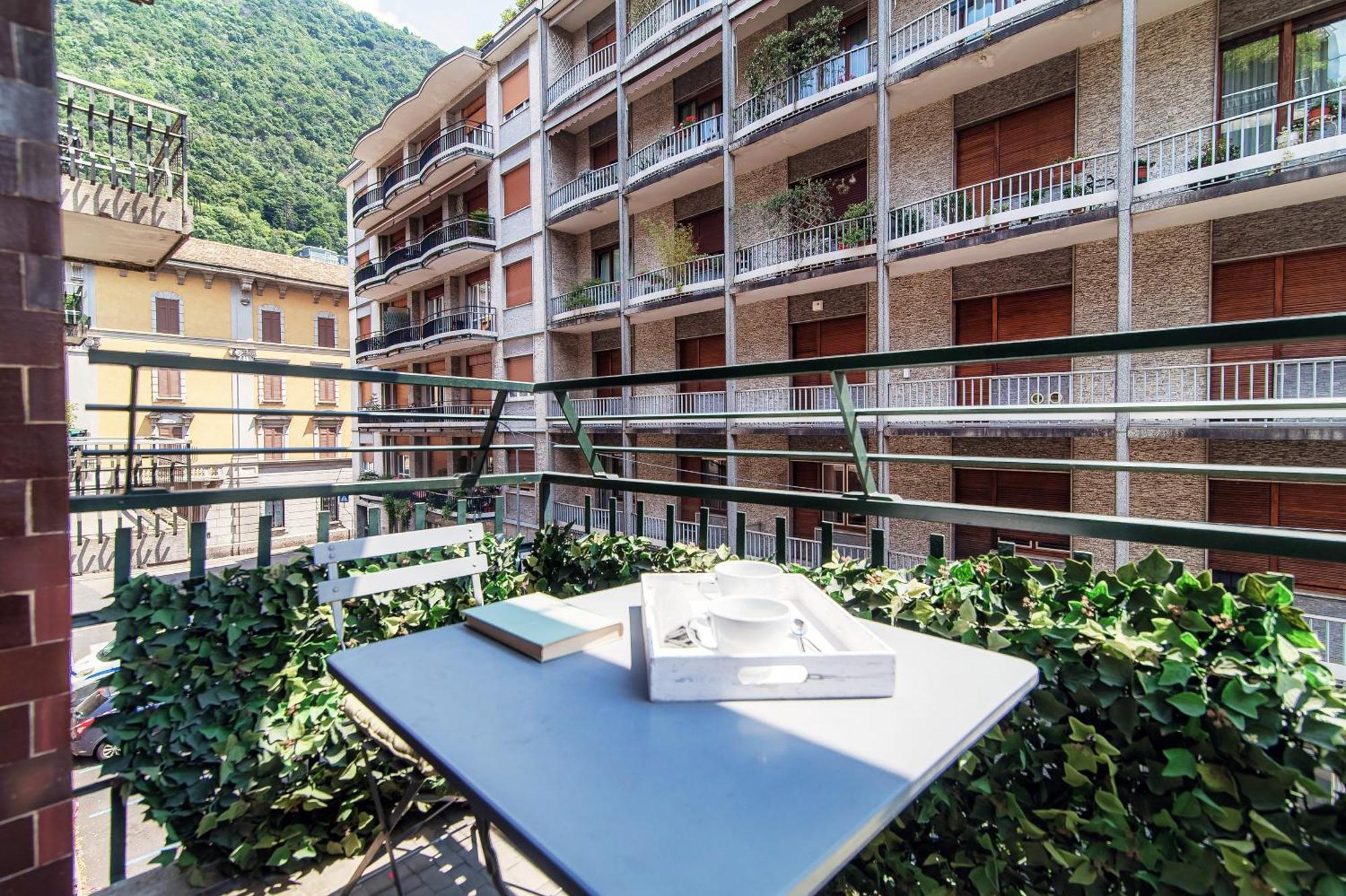 Rezzonico Suites - By Myhomeincomo Exteriör bild