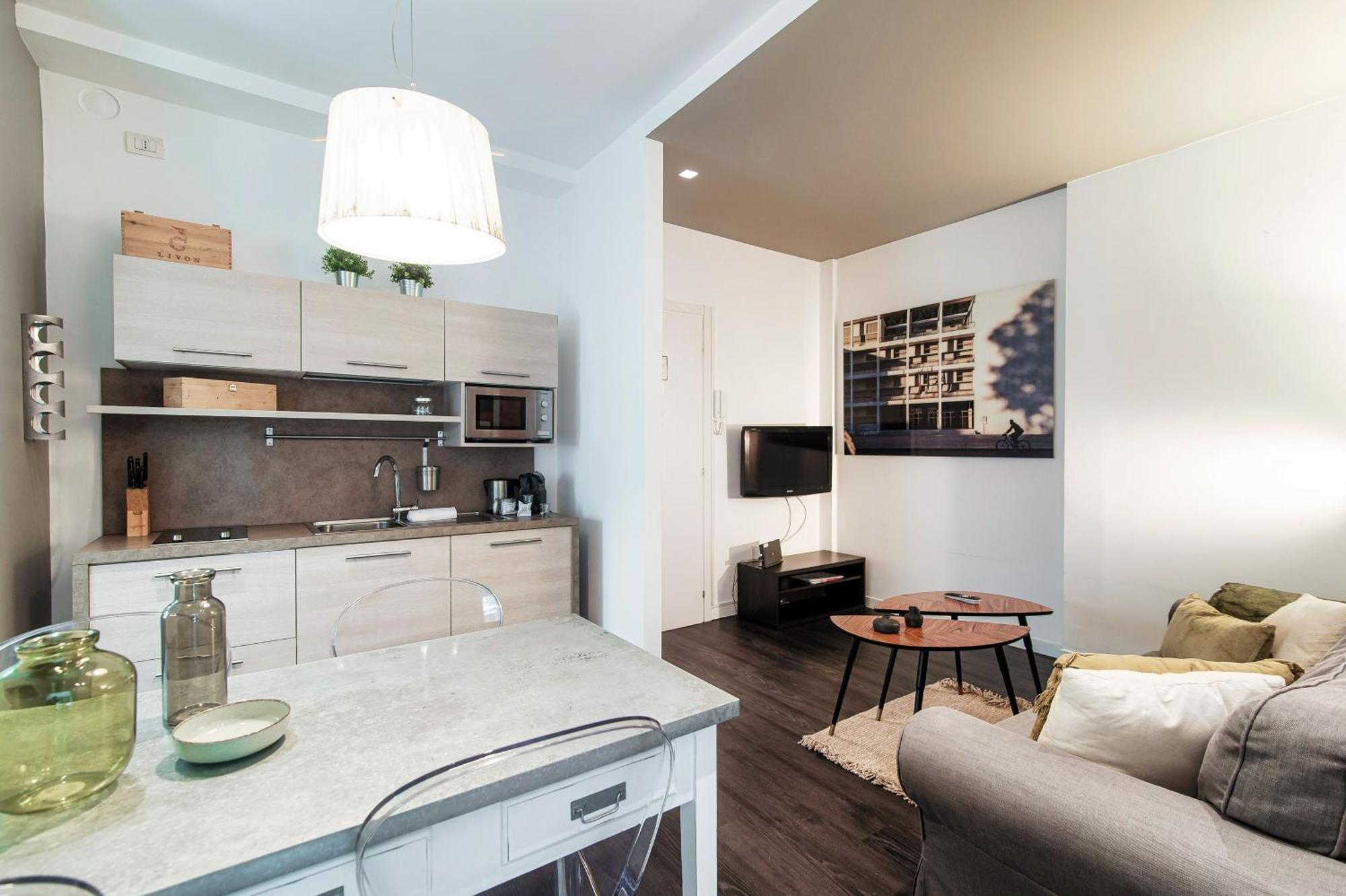 Rezzonico Suites - By Myhomeincomo Exteriör bild